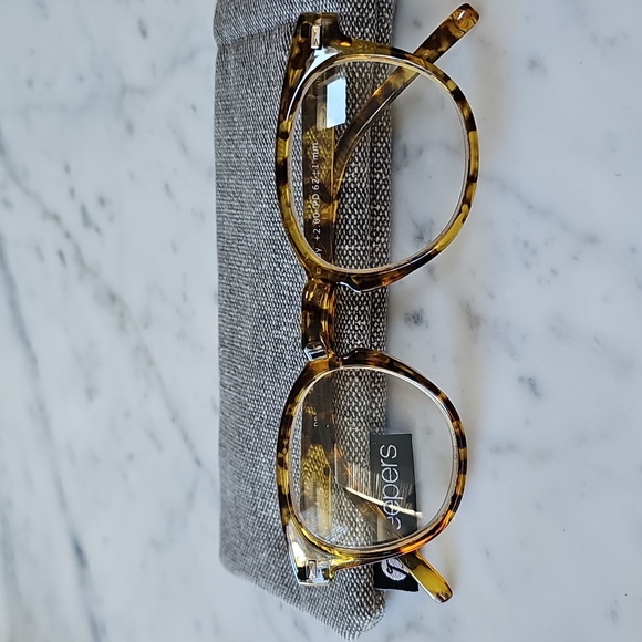 Peepers Kennedy +2.00 Readers - Picture 3 of 7